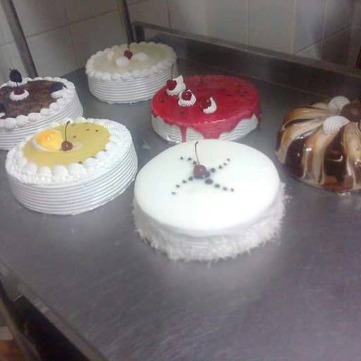 Bolos e tortas por Padaria Pao Zao Ltda