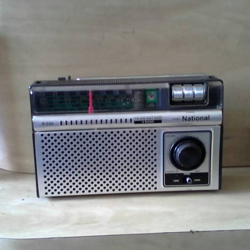 Comprar o produto de Radio inter National em A Classificar pela empresa Antigos e  Restaurados em Bauru, SP por Solutudo