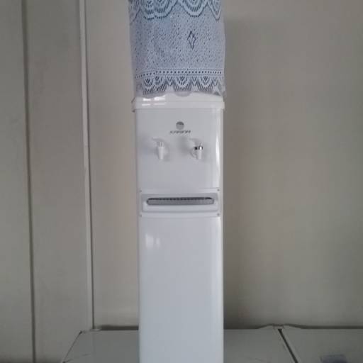 Suporte para galões por Distribuidora de Água Bem-Estar