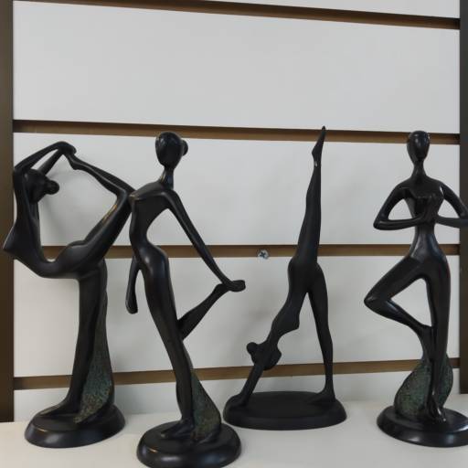 Comprar o produto de Bailarinas 23cm conjunto 4 peças em A Classificar pela empresa Pequena Nuvem em Foz do Iguaçu, PR por Solutudo