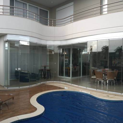 Projeto especial Reiki com fechamento com vidros curvos