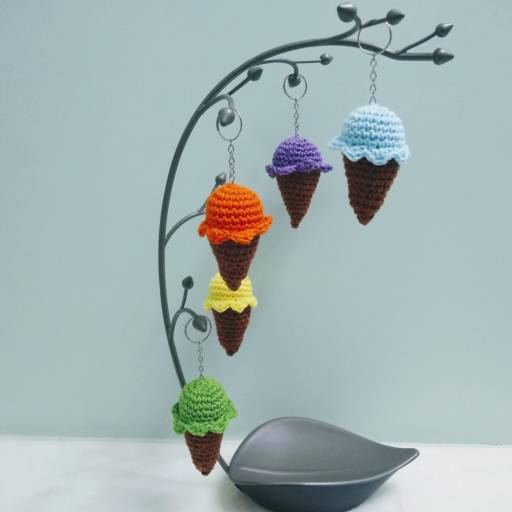 Chaveiro Sorvete por Artesanato da Claudinha 