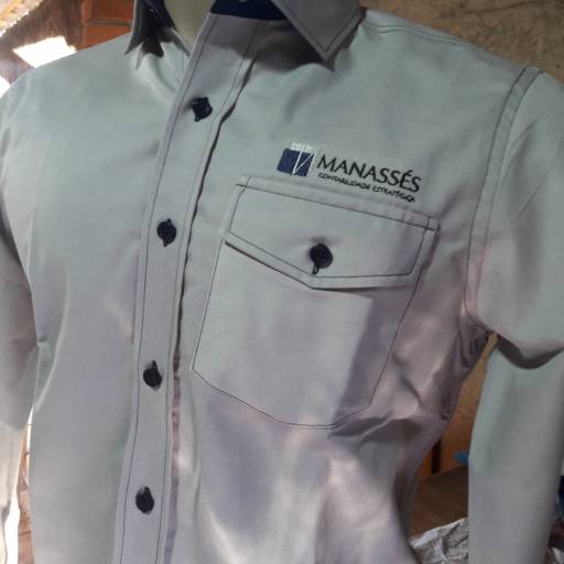 Camisa com Bolso  por MK Confecções - Uniforme em Atibaia 