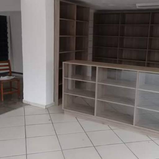 Balcão para loja comercial por D'Sousa Marcenaria 