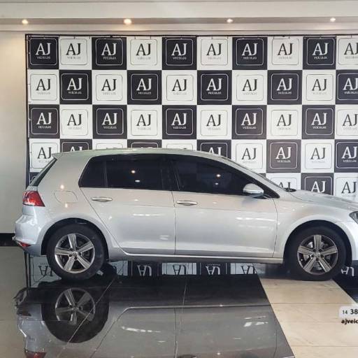 VOLKSWAGEN GOLF 1.4 16V 4P TSI COMFORTLINE AUTOMÁTICO- 2015 em Botucatu, SP por AJ Veículos