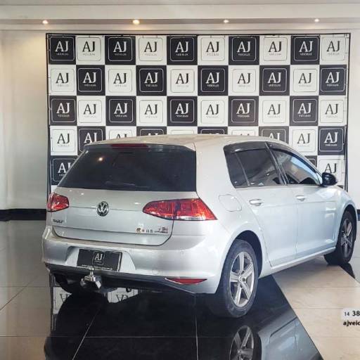 VOLKSWAGEN GOLF 1.4 16V 4P TSI COMFORTLINE AUTOMÁTICO- 2015 em Botucatu, SP por AJ Veículos