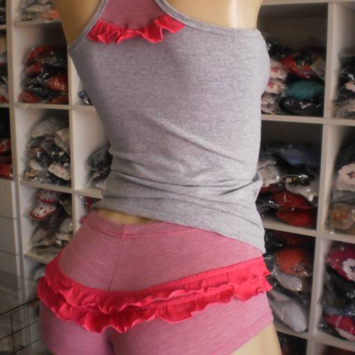 pijamas por Menina Levada Lingerie e Sex Shop