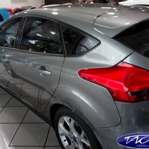 Focus SE 1.6 por Tacar Veiculos