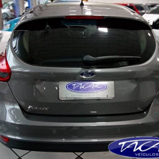 Focus SE 1.6 por Tacar Veiculos