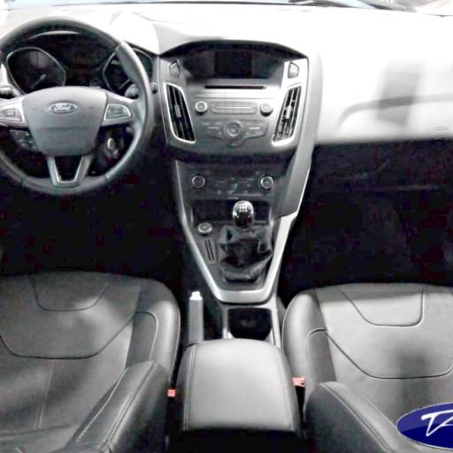 Focus SE 1.6 por Tacar Veiculos