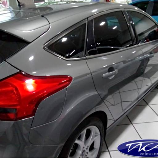 Focus SE 1.6 por Tacar Veiculos
