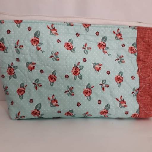 Necessarie em Patchwork por Artes da Faby Atelie