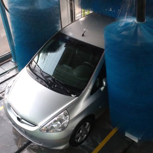 Premium - Carro Pequeno por Splash Lava Rápido