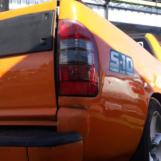 S10 DELUXE 2.5 por Ponto Forte Multimarcas