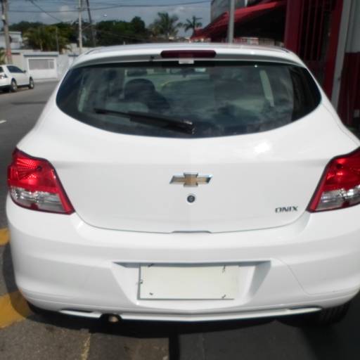 ONIX LS 1.0 FLEX ANO 2016 BAIXO KM por Jota Car Veículos 