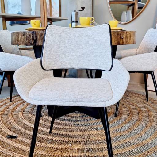 Cadeira Amélia em Ninho Verde II Eco Residence, SP por Decor Max Casa