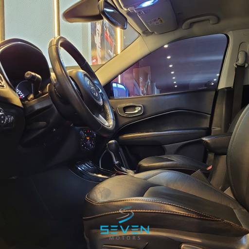 JEEP COMPASS 2.0 16v 4p Limited Flex Automático 2018 em Botucatu, SP por Seven Motors Concessionária