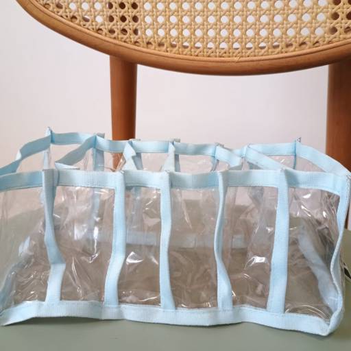 Colmeia organizadora para guardar lingerie