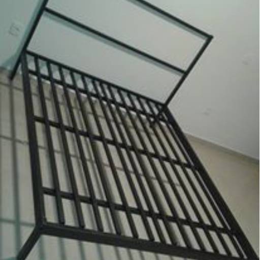 Camas sob medida e triliche por Serralheria Brusp