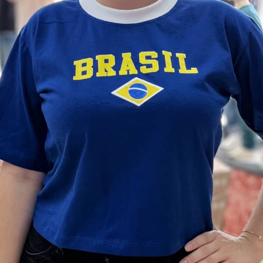 Cropped adulto