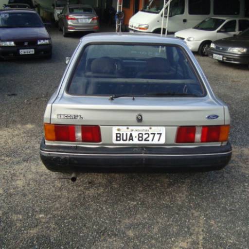 ESCORT L por Doca Veículos