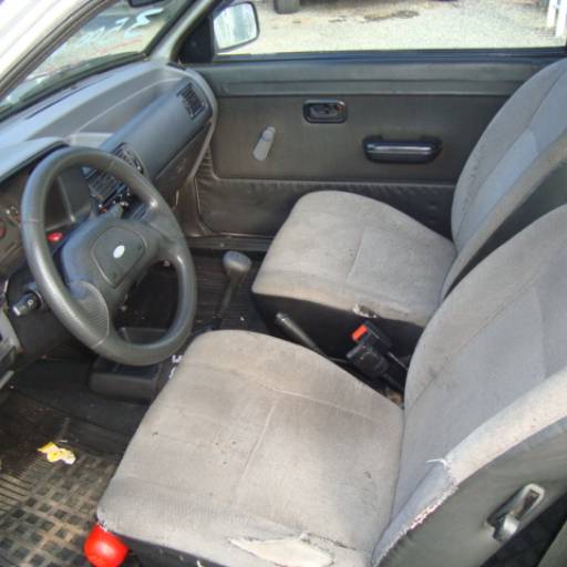 ESCORT L por Doca Veículos