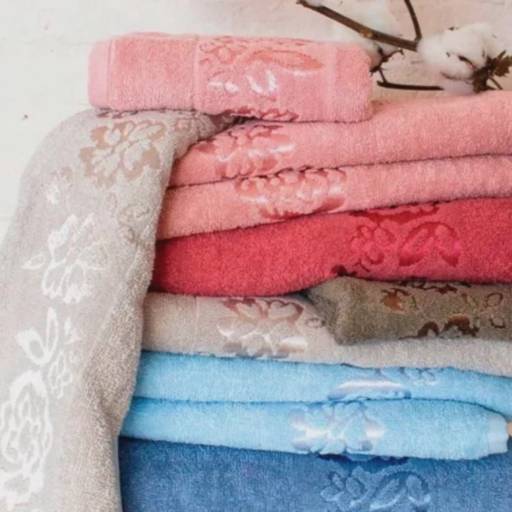 Toalha de banho Charlotte em Osasco, SP por Madalena Decoraçoes