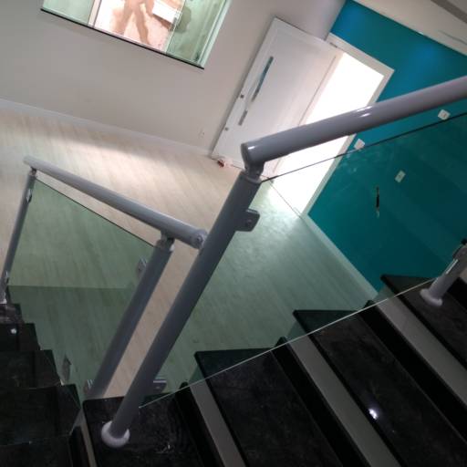 Escadas em Botucatu, SP por ProframeGlass Projetos em Esquadrias e vidros