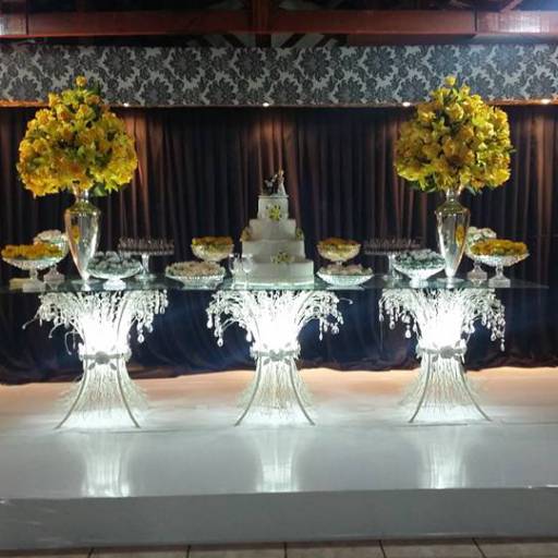 Decoração e Buffet por Casa Nova Noivas Buffet e Decorações
