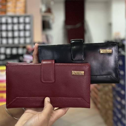 Carteira feminina Arte Acessórios em Uberlândia, MG por Lojas Dom Flavittos