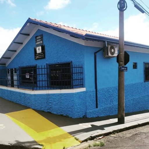 ALUGA-SE CASA COMERCIAL CENTRO