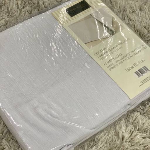 Saia Box Granitê Sultan Solteiro em Osasco, SP por Madalena Decoraçoes