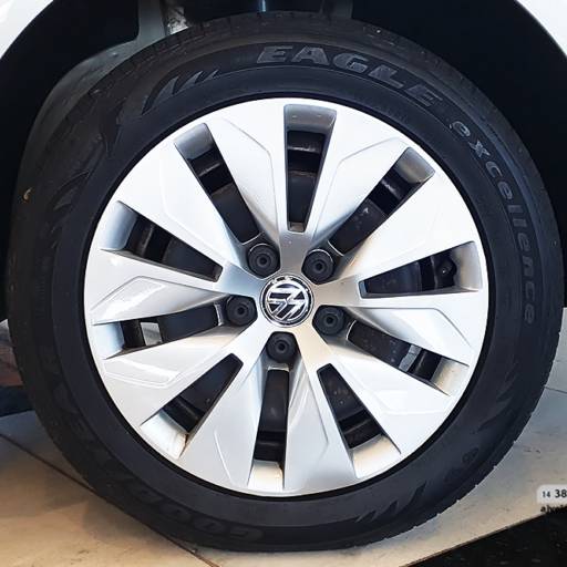 VOLKSWAGEN FOX 1.6 4P MSI TRENDLINE FLEX- 2015/2016 em Botucatu, SP por AJ Veículos