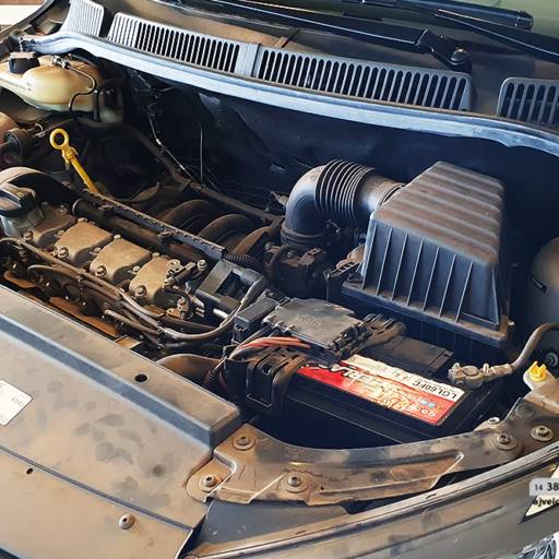 VOLKSWAGEN FOX 1.6 4P MSI TRENDLINE FLEX- 2015/2016 em Botucatu, SP por AJ Veículos