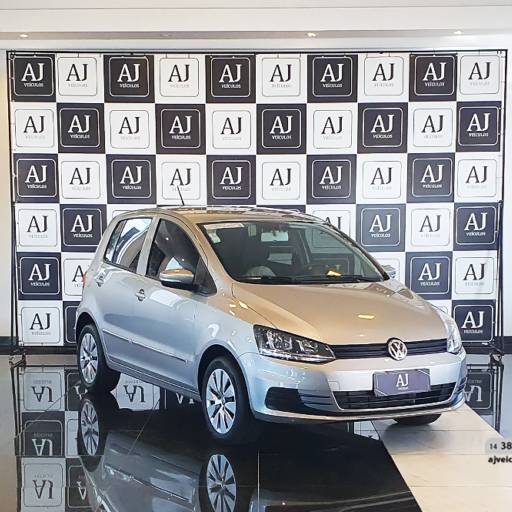 VOLKSWAGEN FOX 1.6 4P MSI TRENDLINE FLEX- 2015/2016 em Botucatu, SP por AJ Veículos