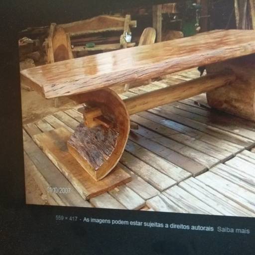 Mesa de madeira maciça por Decinho Marcenaria e Chaveiro