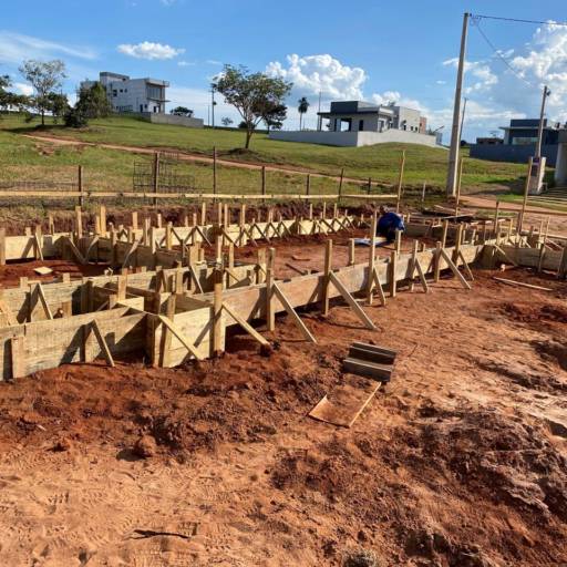Fundação - Viga Baldrame em Riviera de Santa Cristina XIII, SP por RV Engenharia e Construção