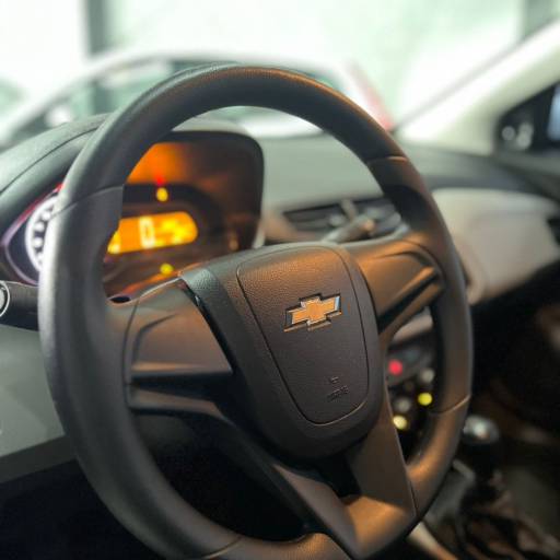 ONIX JOY 1.0 2018 em Esteio, RS por Lm Veiculos