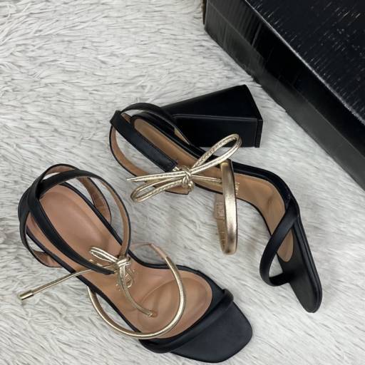 Sandália adulta Vizzano em Uberlândia, MG por Lojas Dom Flavittos