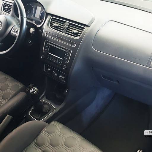 VOLKSWAGEN FOX 1.0 4P SELEÇÃO FLEX- 2014 em Botucatu, SP por AJ Veículos