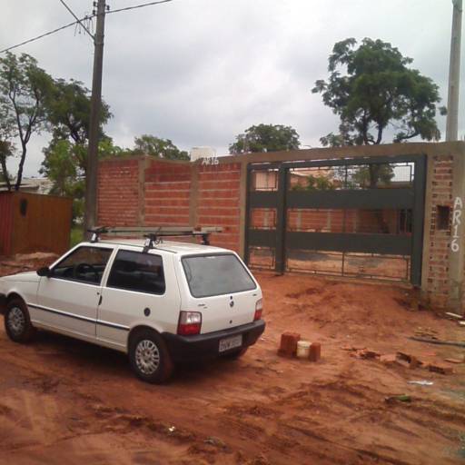Portão basculante por Serralheria Brusp