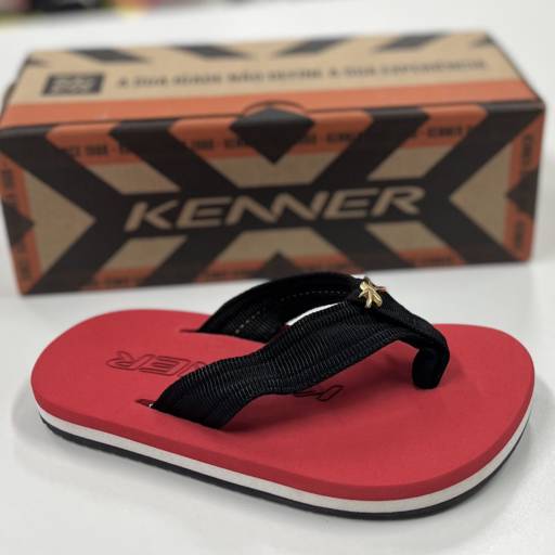 Chinelo Kenner infantil masculino em Uberlândia, MG por Lojas Dom Flavittos