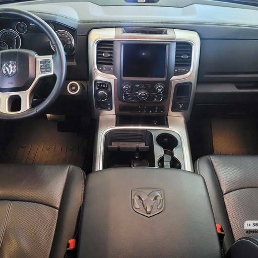 RAM CLASSIC 5.7 V8 32V 4P HEMI LARAMIE AUTOMÁTICO- 2022 em Botucatu, SP por AJ Veículos