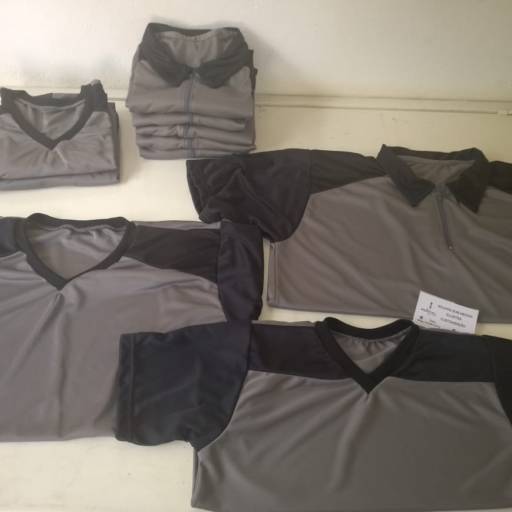 Camisa- Uniforme por Ateliê Dell