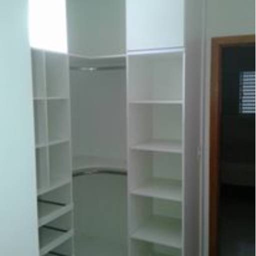 Closet planejado em Avaré por BJA Marcenaria