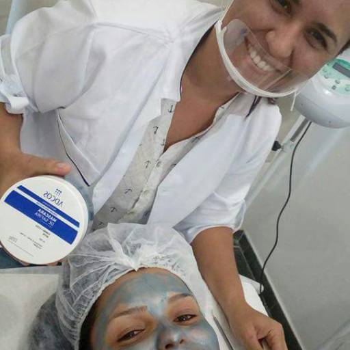 Tratamento facial por Estética Corporal e Facial Letícia Rocha
