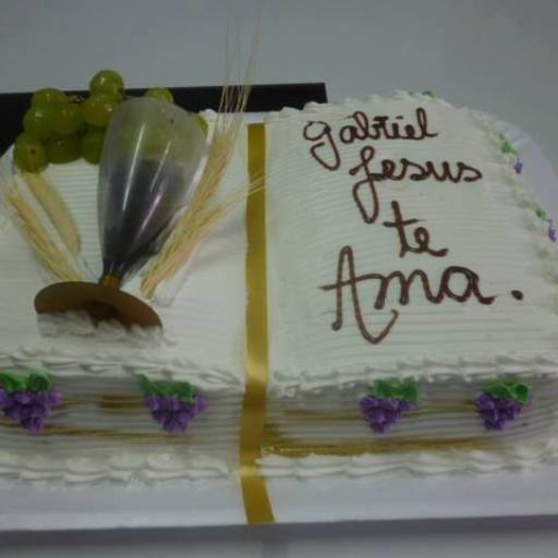 Bolo Comunhão/Crisma por Marta Doces e Salgados
