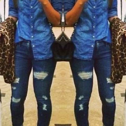 Calça Jeans Skinny Destroyed ( Semelhante a essa nos Tamanhos: 44 - 46 e 48)
