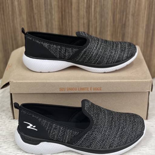 Tênis feminino Adrun em Uberlândia, MG por Lojas Dom Flavittos