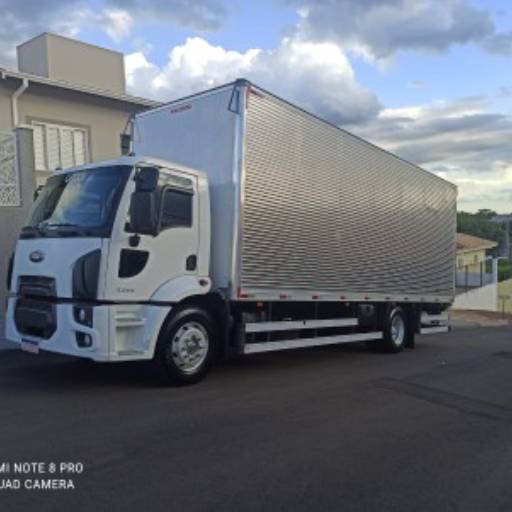 Frete  em Botucatu, SP por Expresso São José Transportes